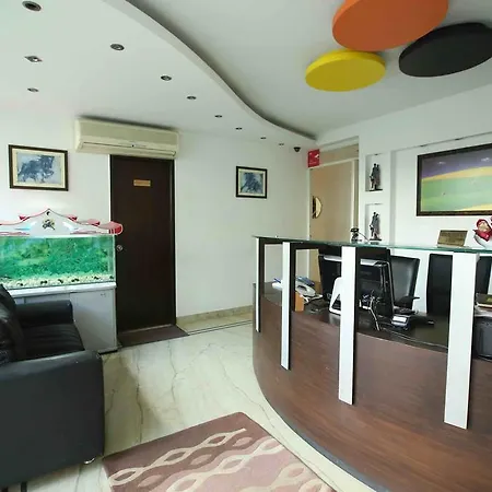 Zo Rooms Domlur Flyover